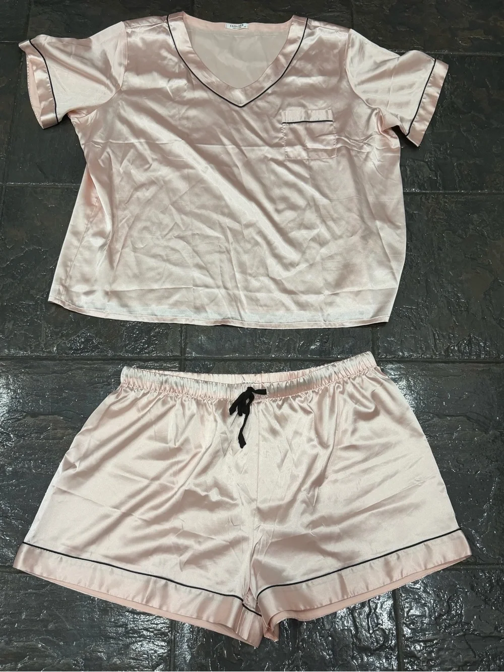 Ekouaer Blush Pink Satin Pajama Set Short Sleeve Top & Shorts XXL